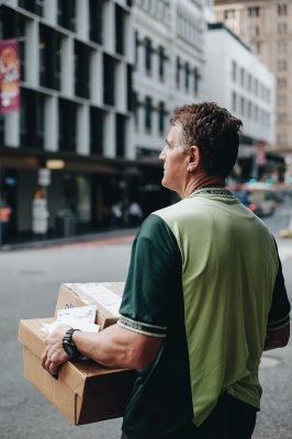 Servicios de Paquetería y Logística Servicios de Paquetería y Logística